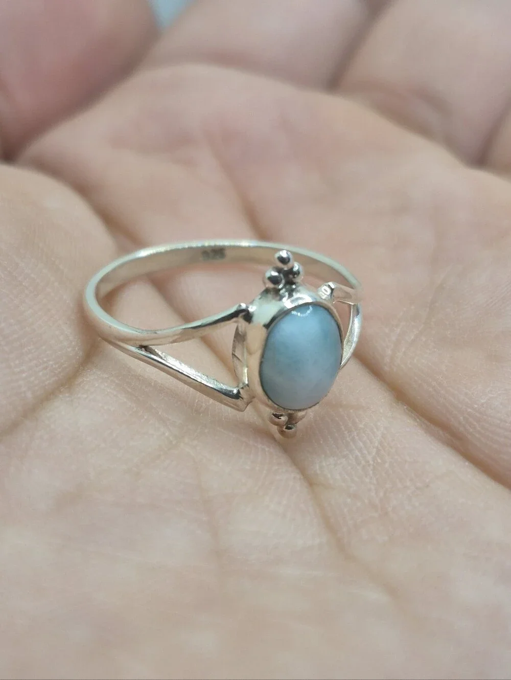 .925 Sterling Silver Elegant Women's Oval Design Larimar Ring